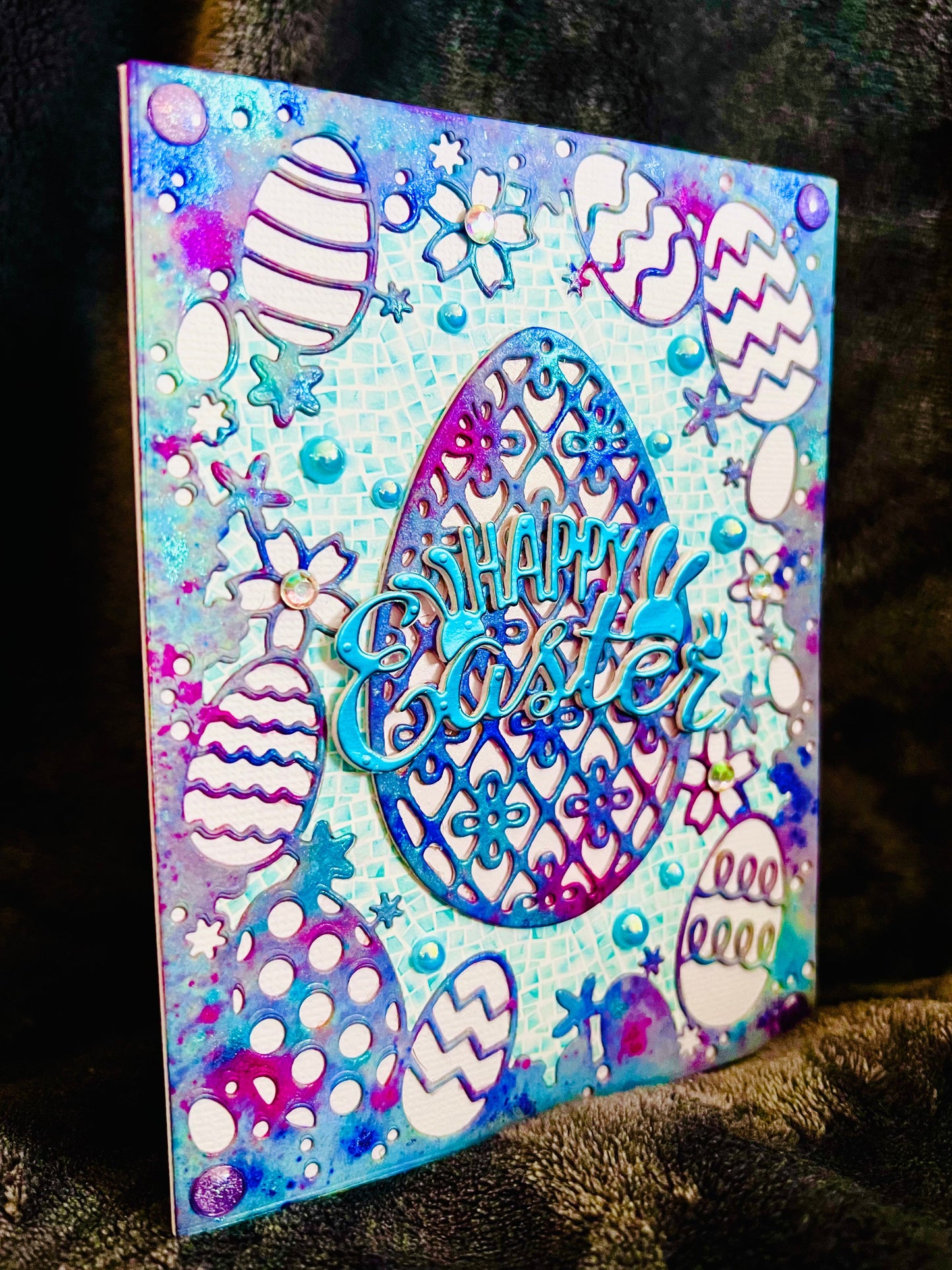 Handmade Filigree Egg Easter Greeting Card - Exquisite Craftsmanship for a Special Springtime Sentiment