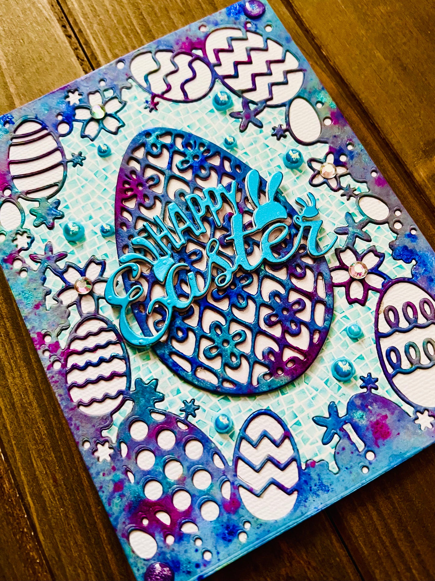 Handmade Filigree Egg Easter Greeting Card - Exquisite Craftsmanship for a Special Springtime Sentiment