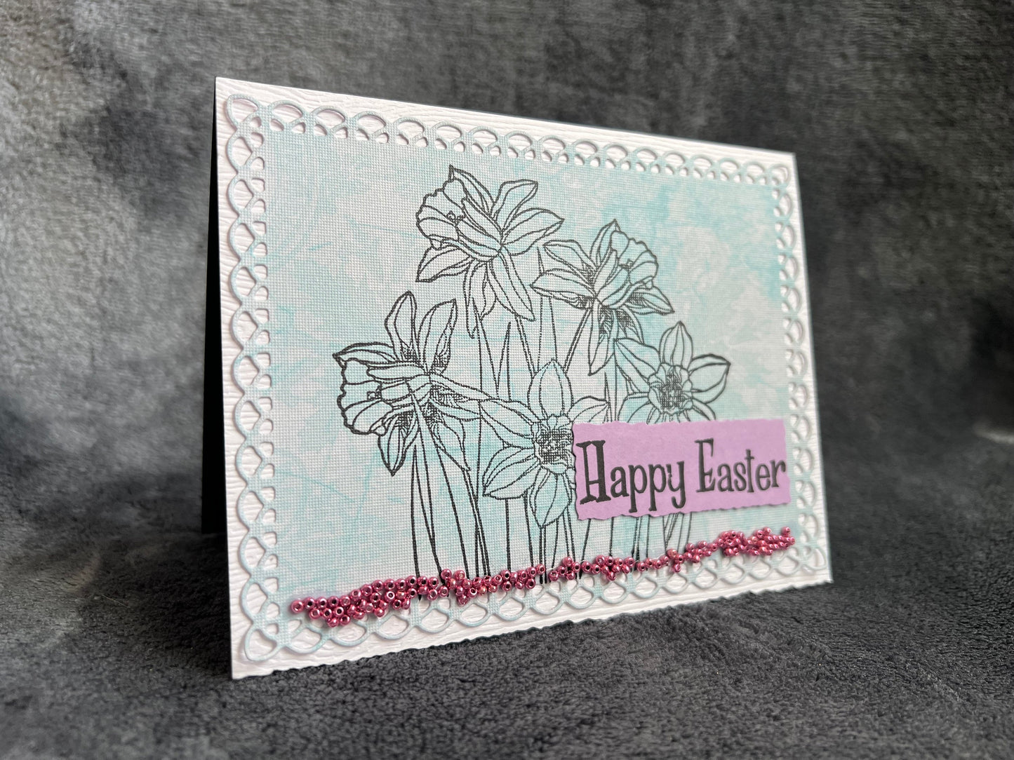 Daffodil Outline Easter Card