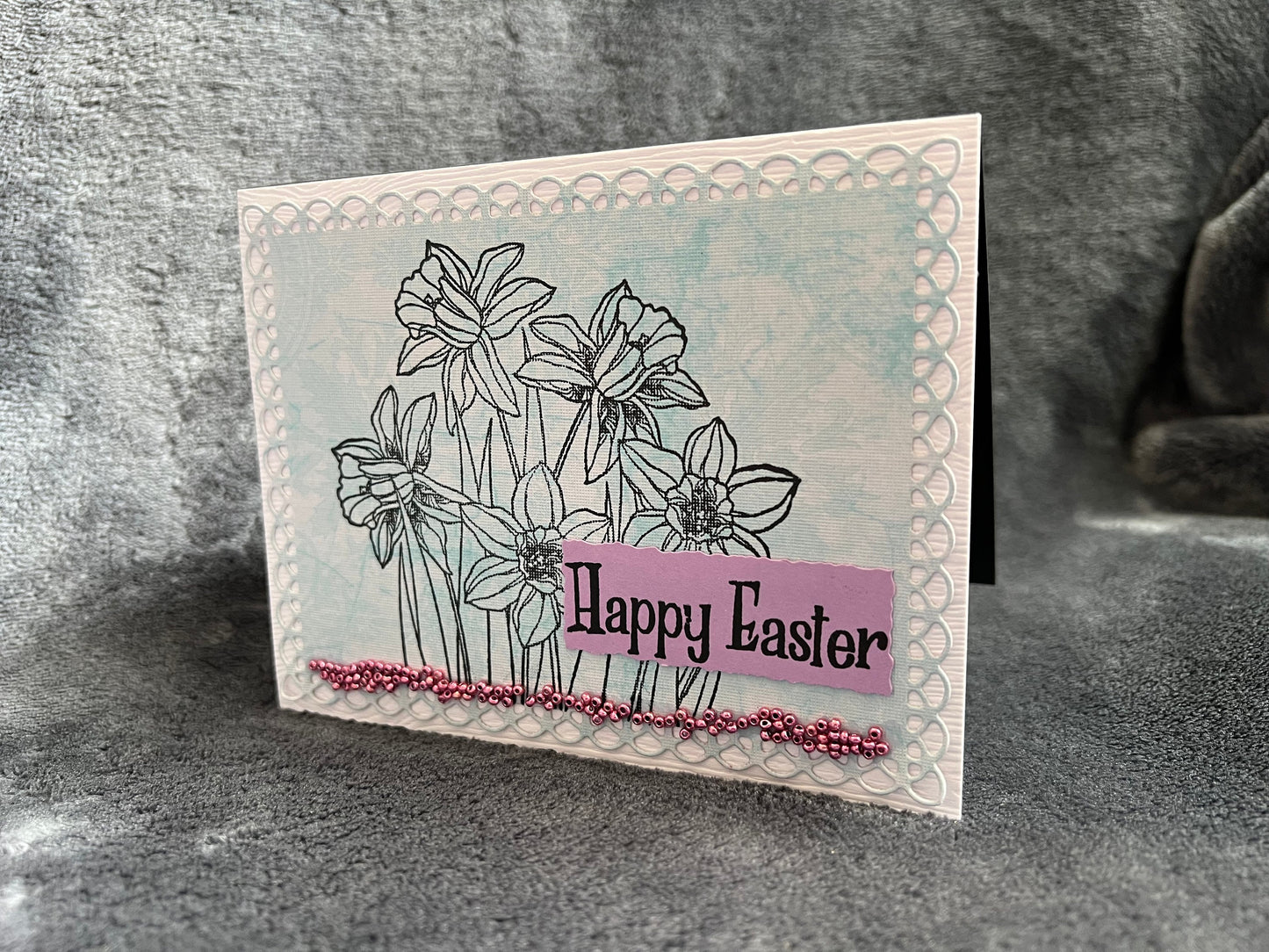 Daffodil Outline Easter Card