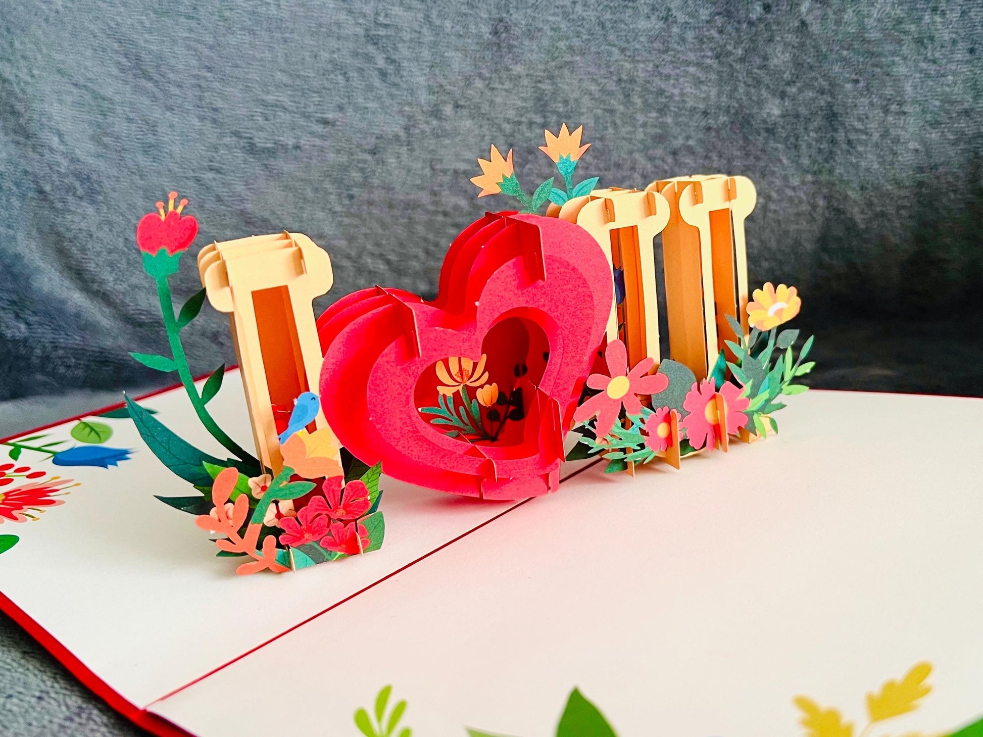 Gold Hearts I Love You 3D Pop Up Card - Perfect for Anniversaries, Valentine's Day, and Special Occasions