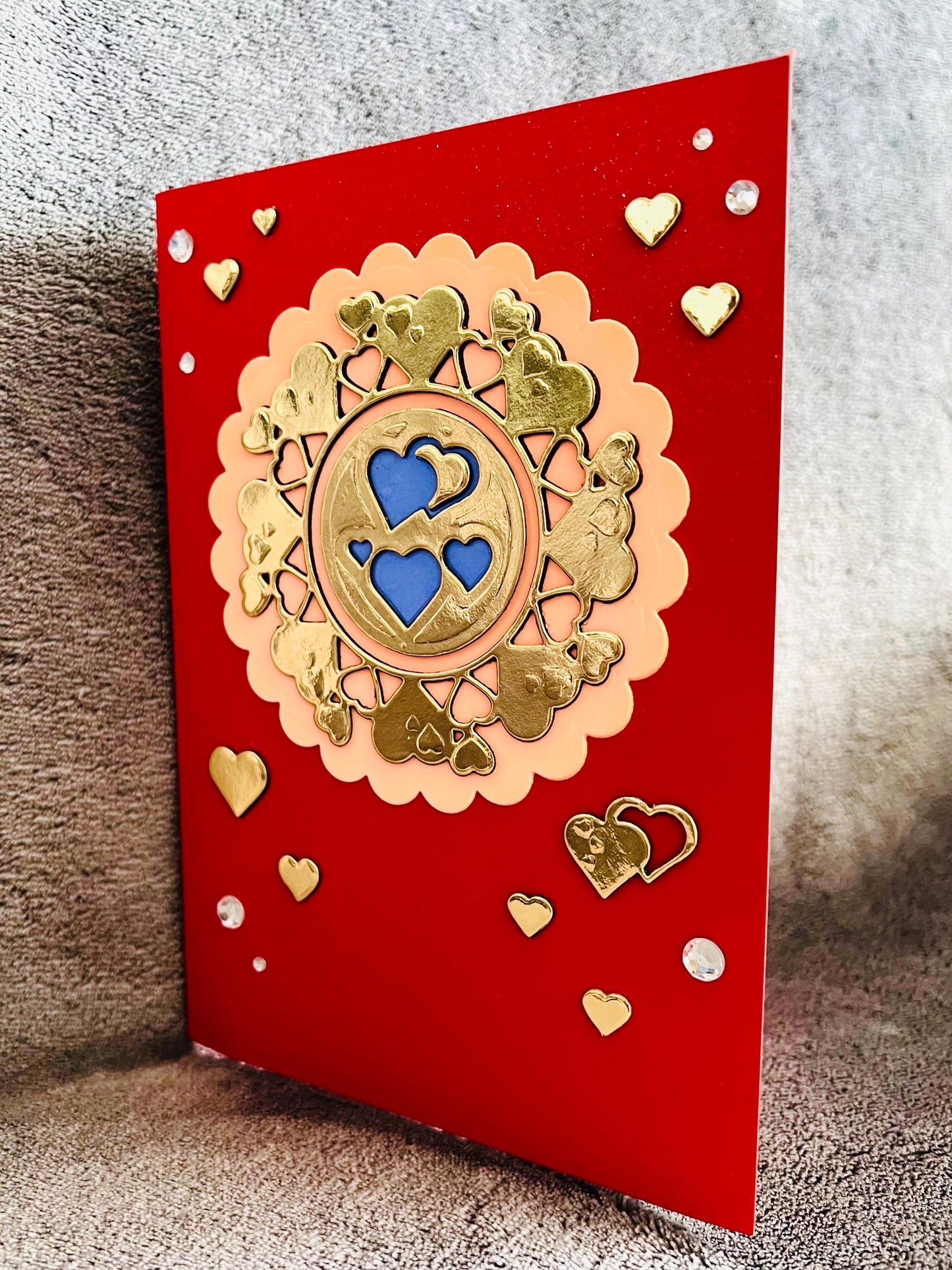 Gold Hearts I Love You 3D Pop Up Card - Perfect for Anniversaries, Valentine's Day, and Special Occasions