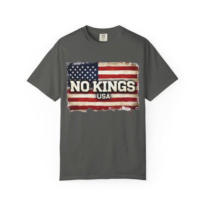 Grunge USA Flag T-Shirt: Patriotic 'No Kings' Design